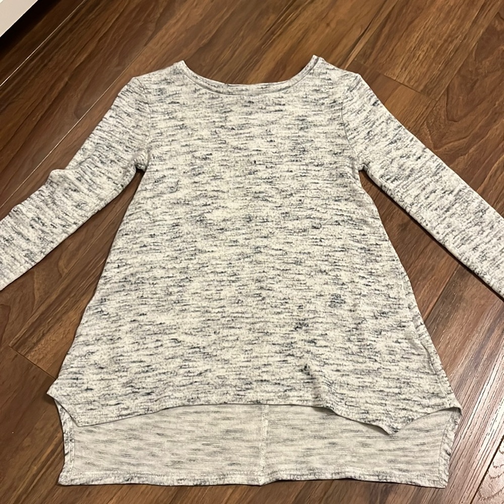 Long sleeve old navy sweater